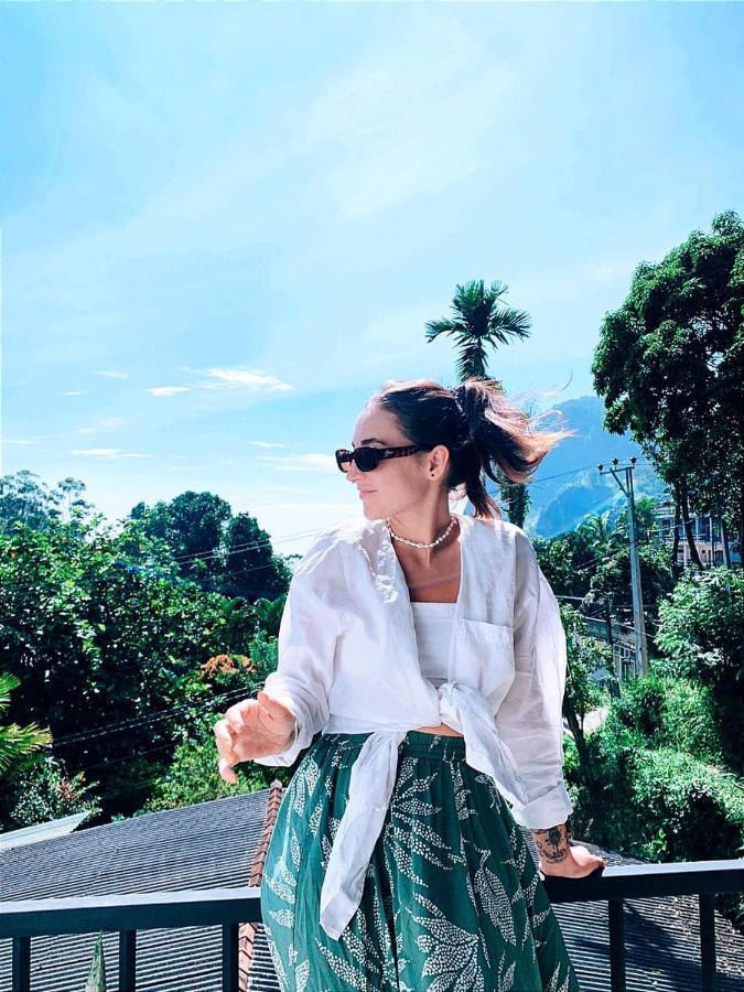 Poomaz Peace Palace Ella Ngoại thất bức ảnh